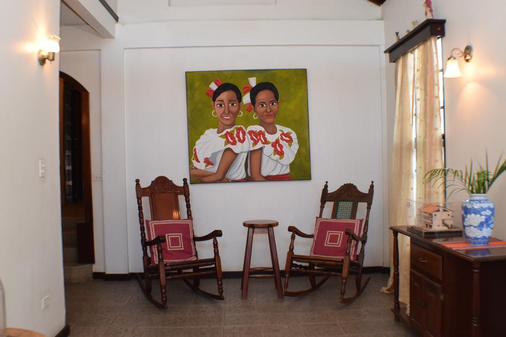 Martha'S Guesthouse San Ignacio Exterior foto